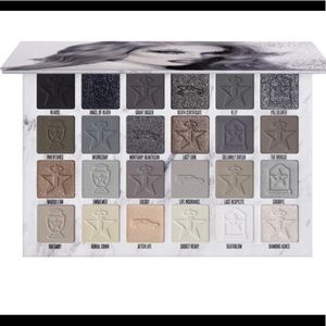 Jeffree Star Cremated Eyeshadow palette